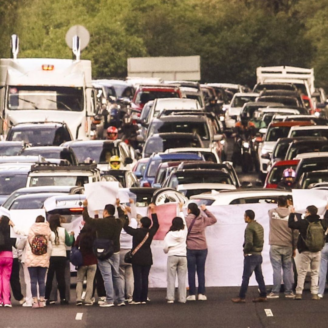 Bloqueo en Periférico en la Ciudad de México.